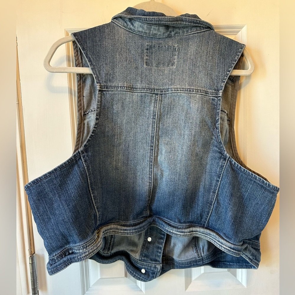 Denim jacket - Picture 2 of 3